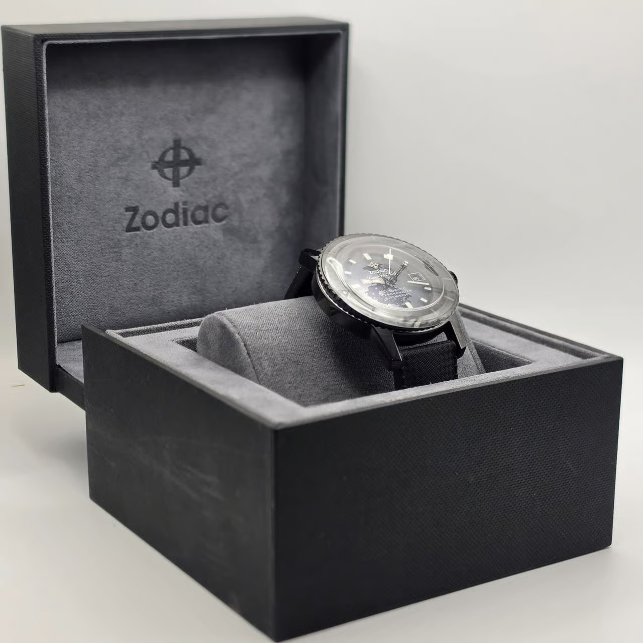  Zodiac Super Sea Wolf Automatic Compression Black Ceramic Watch ZO9595