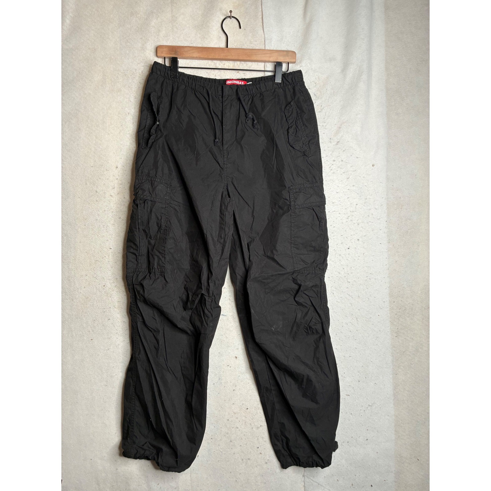 Unionbay Mens Black Nylon Cargo Pants Elastic Waist Drawstring 30W JB41525 Unionbay Mens Black Nylon Cargo Pants Elastic Waist Drawstring 30W JB41525