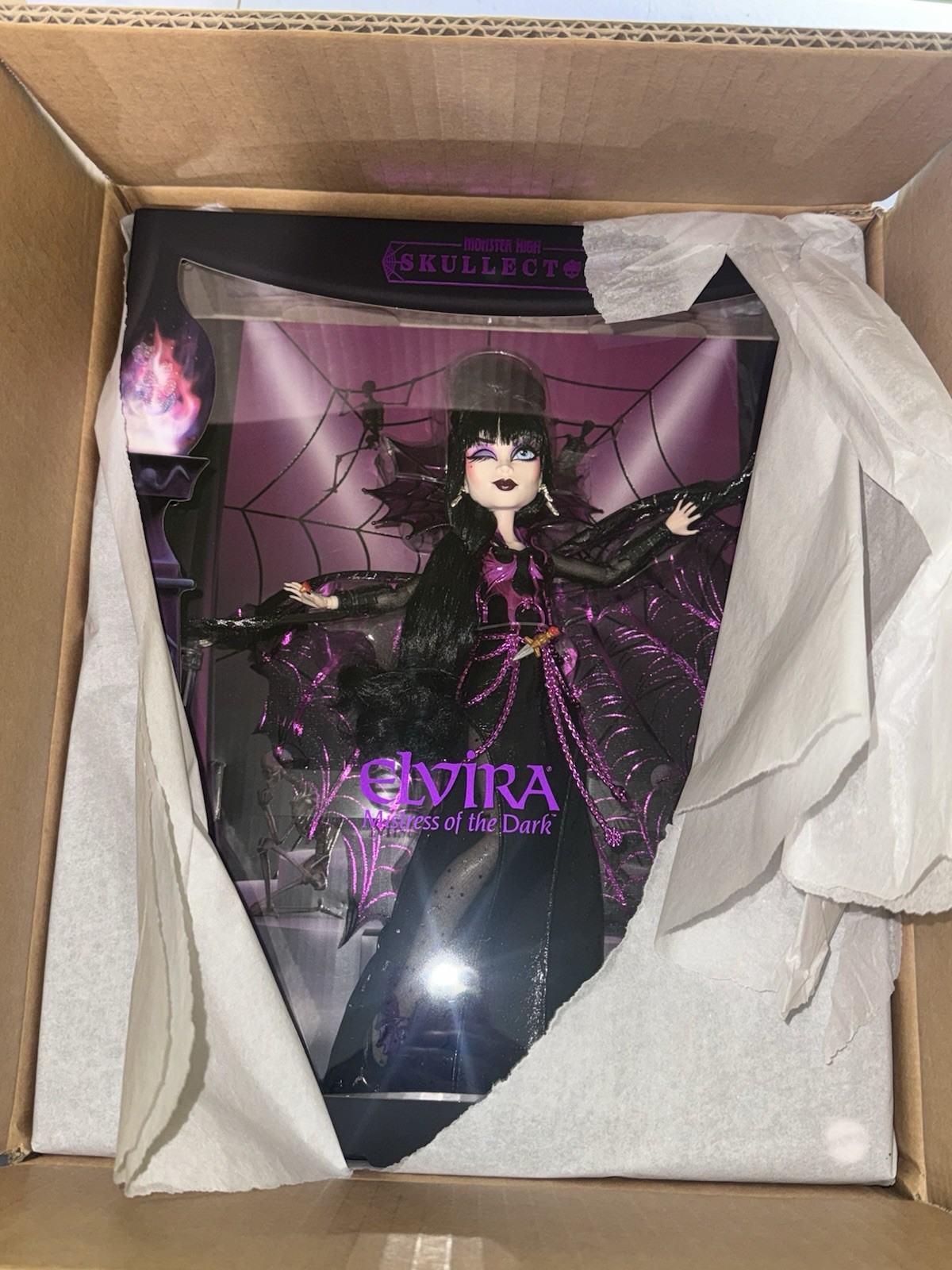 Monster High Skullector Elvira Mistress of the Dark SDCC 2025 Monster High Skullector Elvira Mistress of the Dark SDCC 2025
