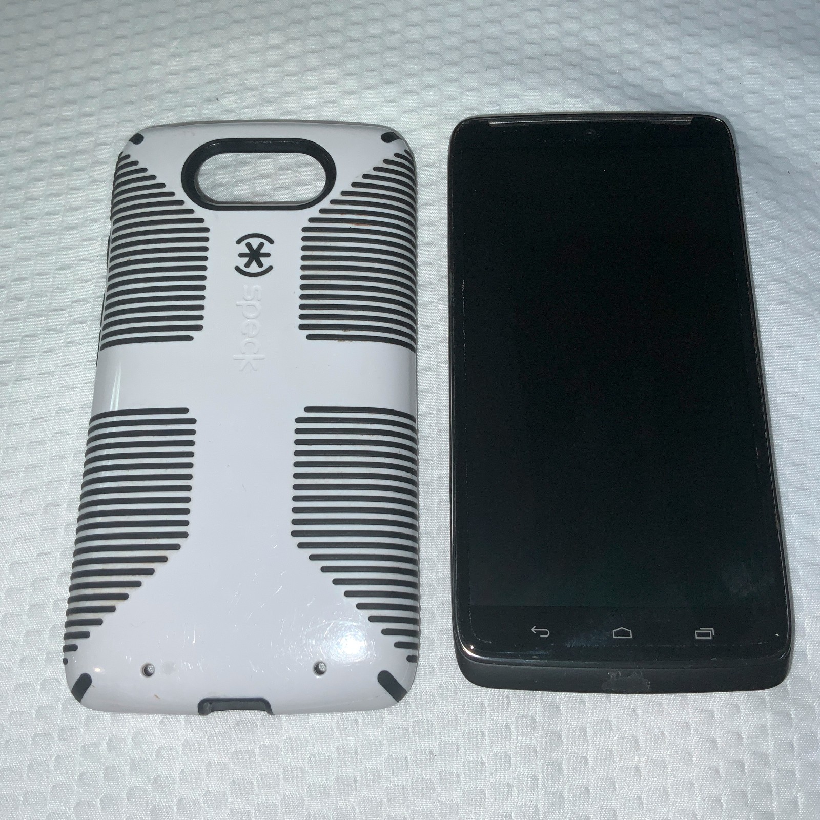 SCRATCH FREE Motorola Droid Turbo XT1254 Phone 32GB Black Verizon Android 6.0.1
