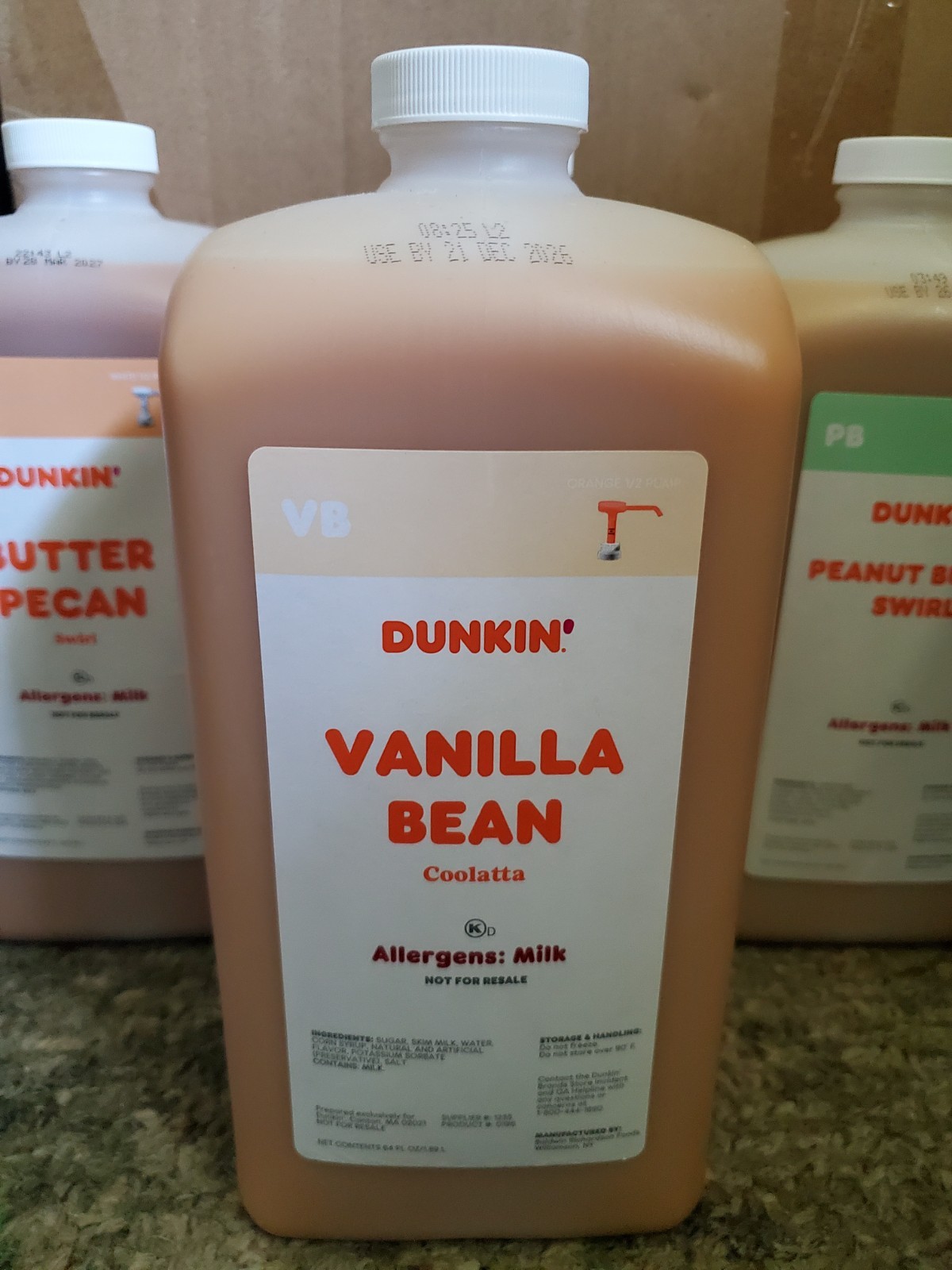 Dunkin Donuts Vanilla Bean Swirl Syrup 64 oz With Pump