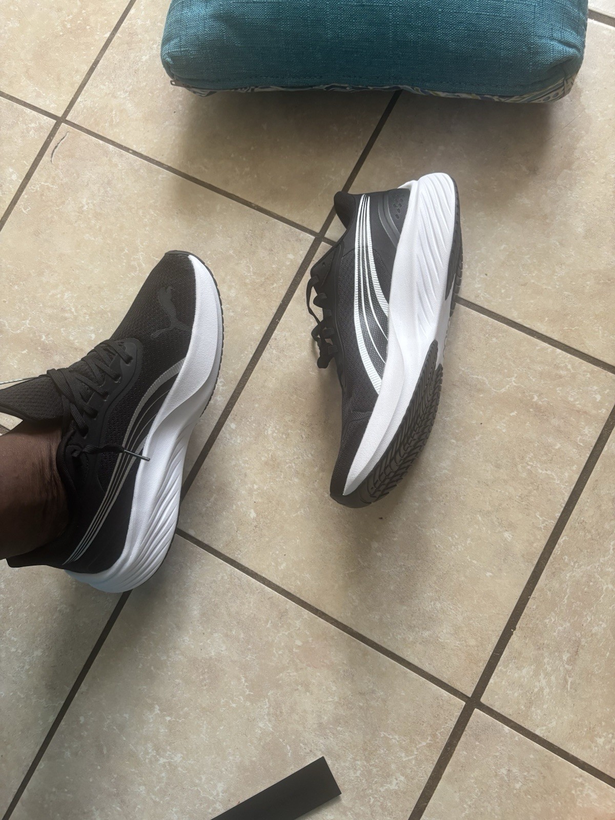 PUMA Men’s Lightweight Running Shoes – Black and White