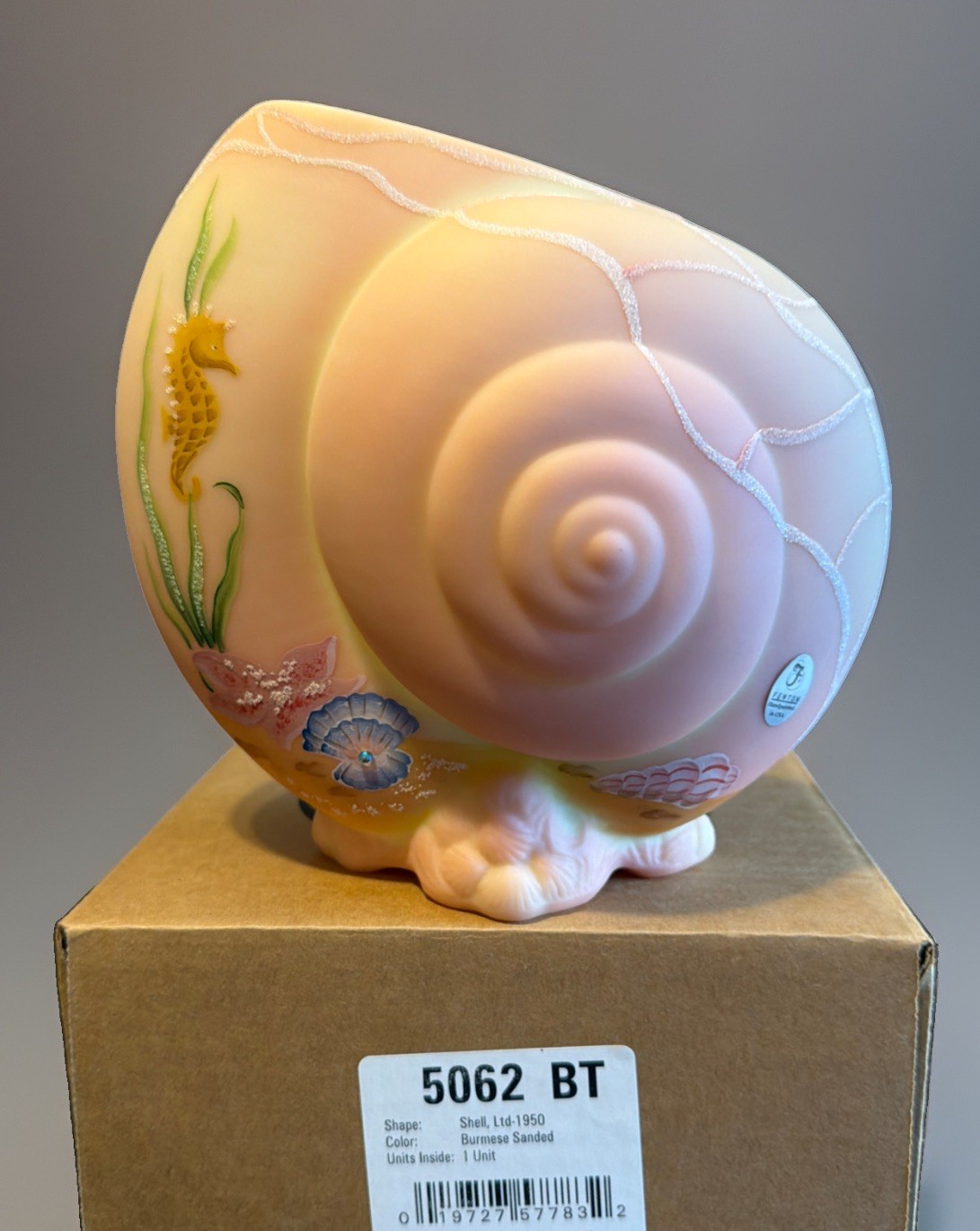Rare Fenton Burmese/Uranium Nautilus Shell Vase Ltd Ed #1674/1950 Signed