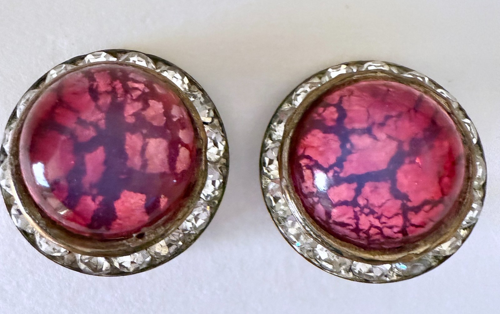 Vintage Dragon\'s Breath Cabochon Clip-On Earrings