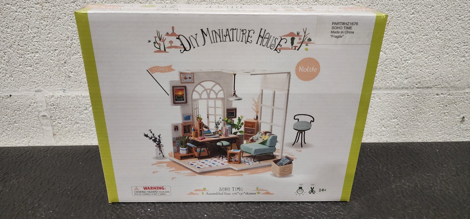 Robotime Rolife Soho Time DIY Miniature House Room Kit DGM01 NEW SEALED Robotime Rolife Soho Time DIY Miniature House Room Kit DGM01 NEW SEALED