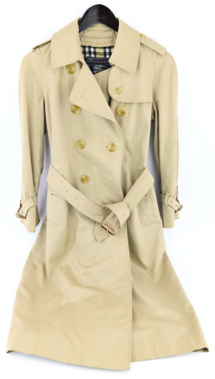 Vintage Burberrys Women\'s Tan Trench Coat W/ Belt - Nova Check Liner - Size 6 Vintage Burberrys Women\'s Tan Trench Coat W/ Belt - Nova Check Liner - Size 6