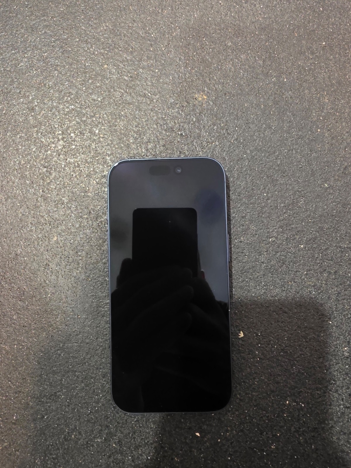 Apple iPhone 17 Pro 256GB Deep Blue - FOR PARTS , NOT WORKING. READ Apple iPhone 17 Pro 256GB Deep Blue - FOR PARTS , NOT WORKING. READ