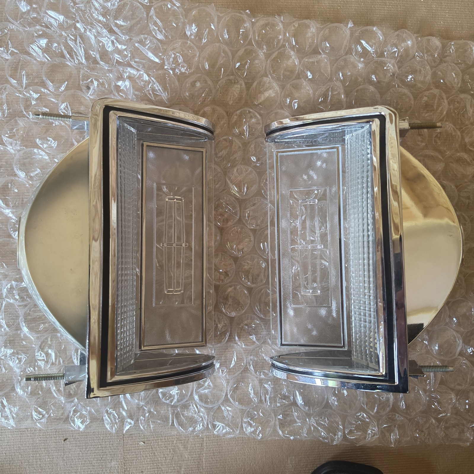 1977-1979 Lincoln Continental Mark V OEM Ford Corner Lamp Pair LH RH D7LB
