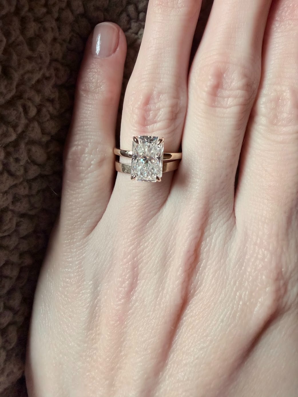 4 CT Emerald Cut Moissanite Ring with 10K Yellow Gold Setting Size 6 4 CT Emerald Cut Moissanite Ring with 10K Yellow Gold Setting Size 6