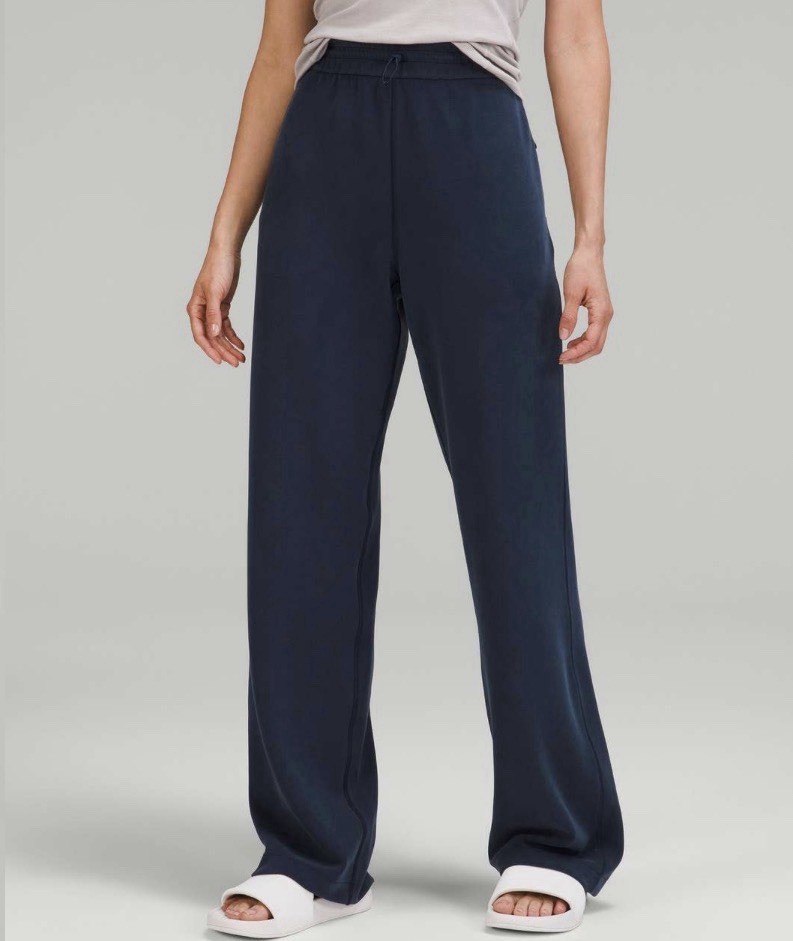 Lululemon Softstreme High-Rise Pant Regular Women’s Size 6 True Navy Blue