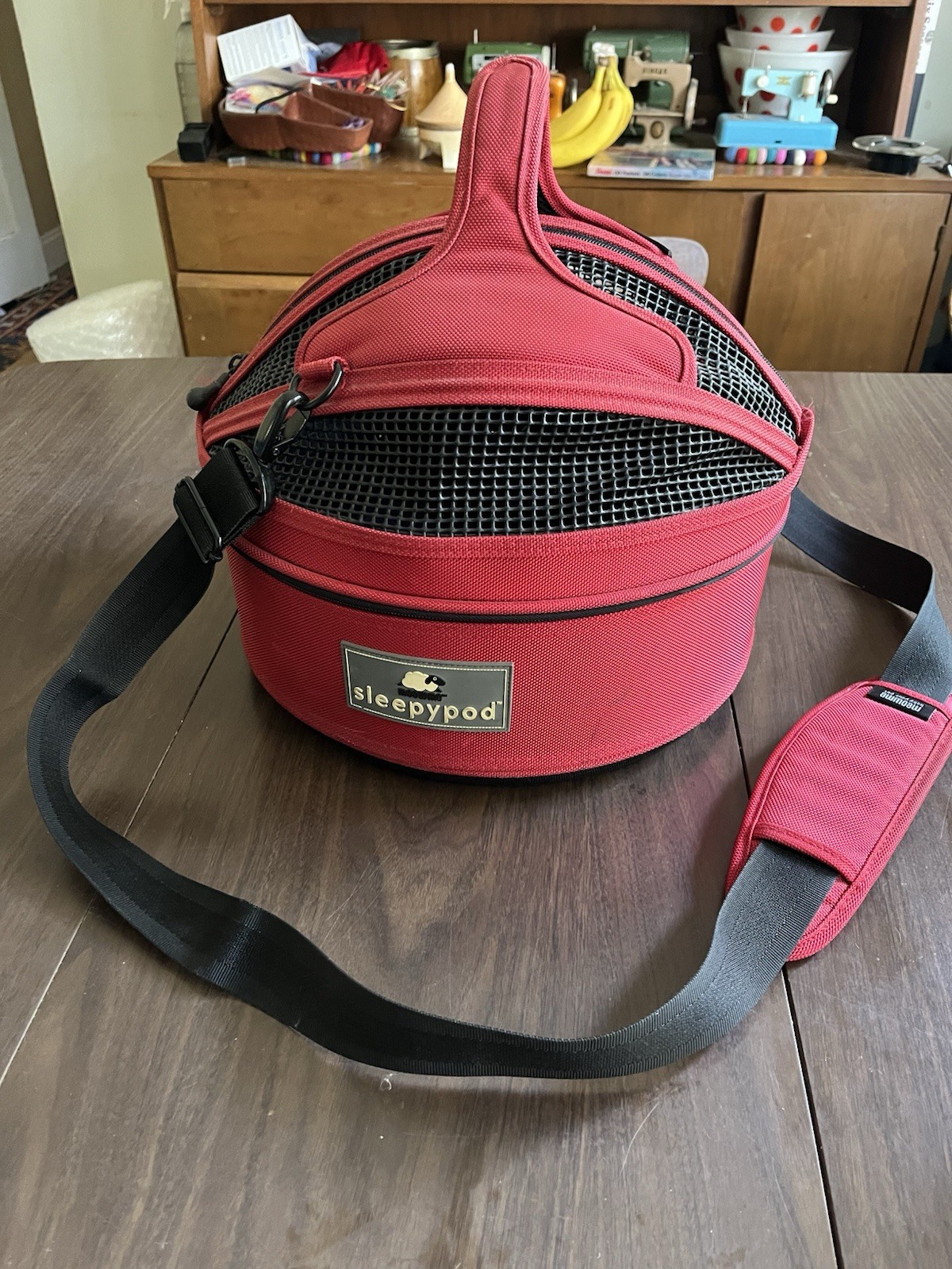 Small - Sleepypod Mobile Pet Bed Carrier Car Seat, Small Breed Dog or Cat 13”