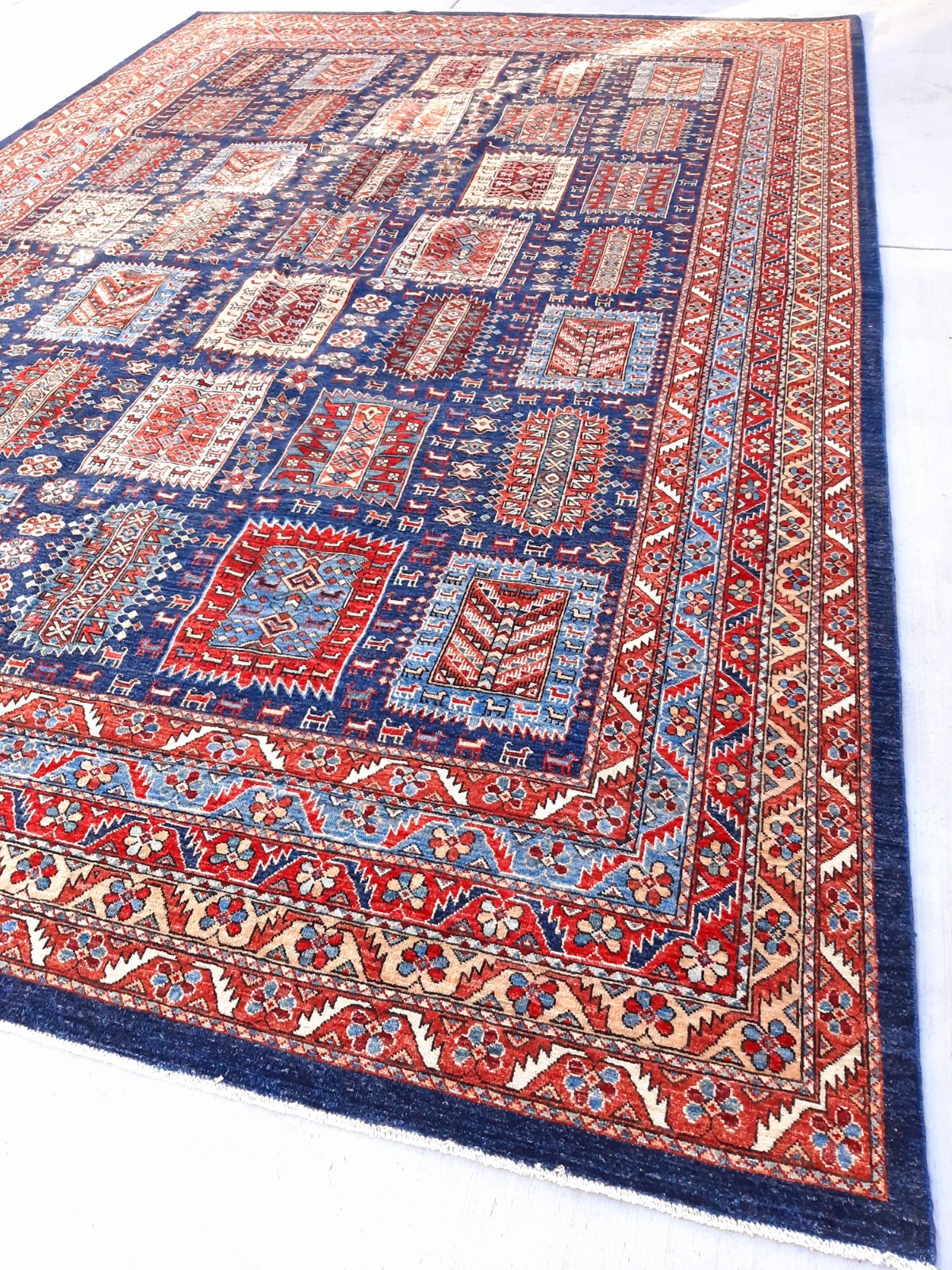 Genuine Handmade 10\'x14\' Carpet \