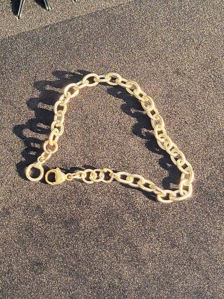 Vintage Solid Sterling Silver 925 Gold-Toned Chain Link Bracelet Vintage Solid Sterling Silver 925 Gold-Toned Chain Link Bracelet