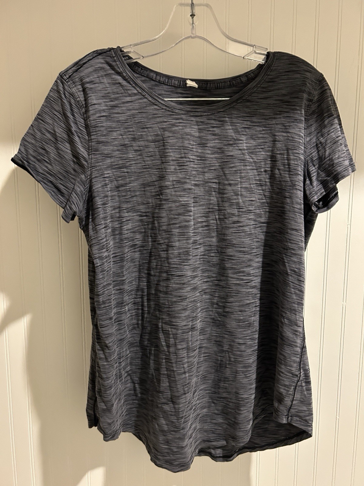 Lululemon Love Crew Short Sleeve T-Shirt Light Gray Curved Hem Size 8