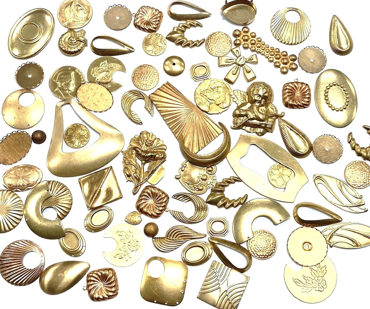 1/2 POUND VINTAGE SOLID YELLOW BRASS ROSE BRASS STAMPINGS FINDINGS SETTINGS 1652