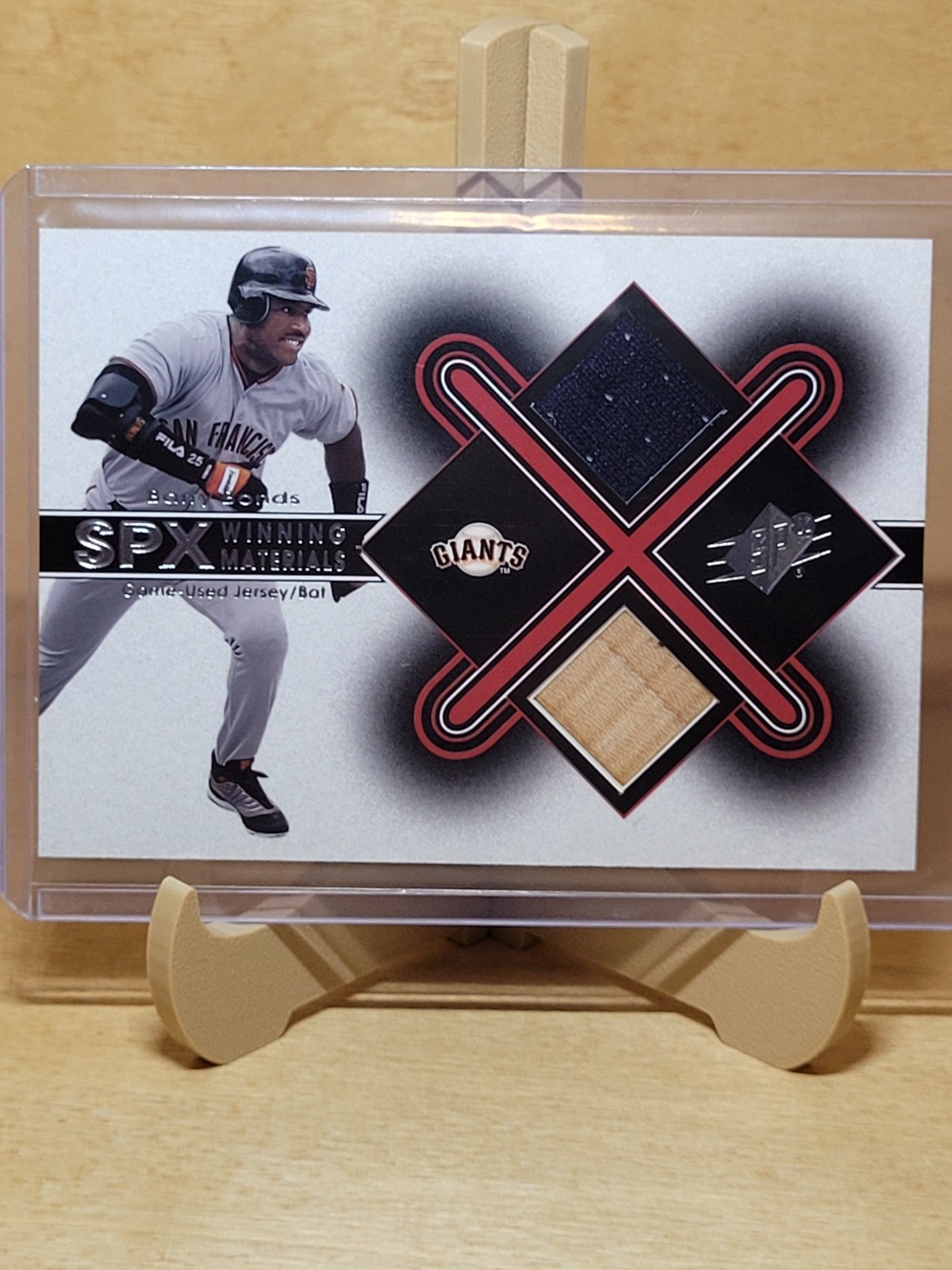 2001 Upper Deck SPx #BB1 Barry Bonds Winning Materials Game Used Patch/Bat