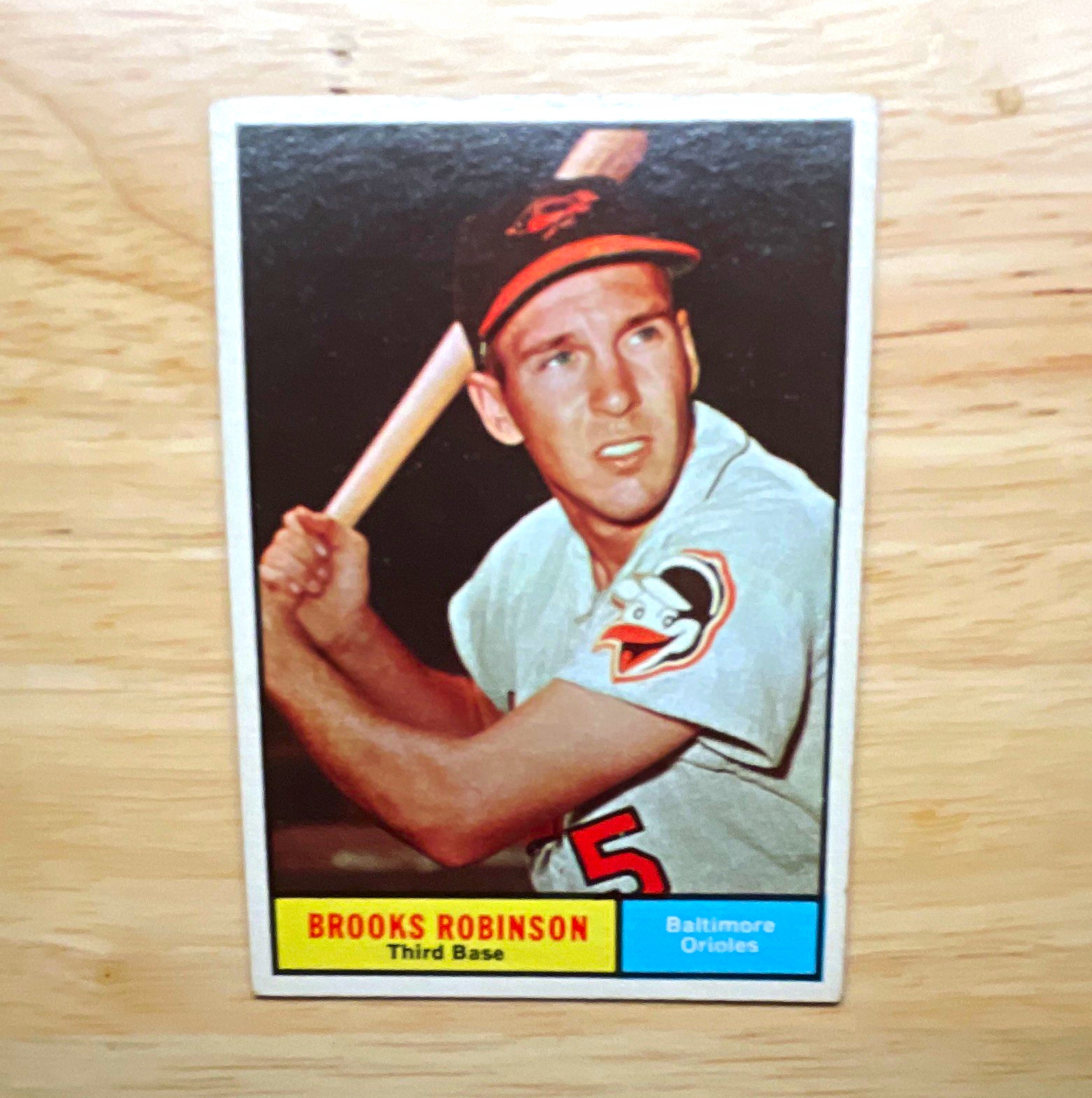 Topps 1961 Brooks Robinson Baltimore Orioles #10 Base Set Baseball Card Topps 1961 Brooks Robinson Baltimore Orioles #10 Base Set Baseball Card