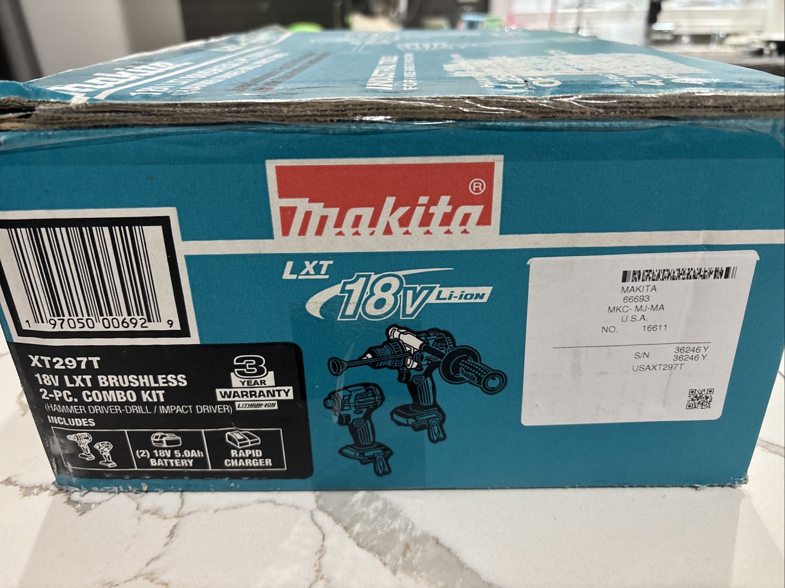 Makita XT297T 18V LXT 1/2\ Makita XT297T 18V LXT 1/2\