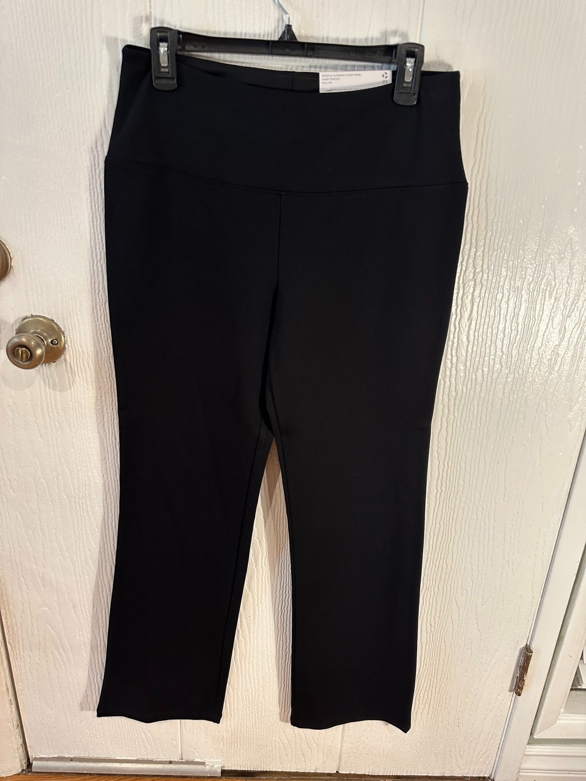 Liz Claiborne Lori Women\'s Bootcut Leggings Size L Black NWT 4-Way Stretch