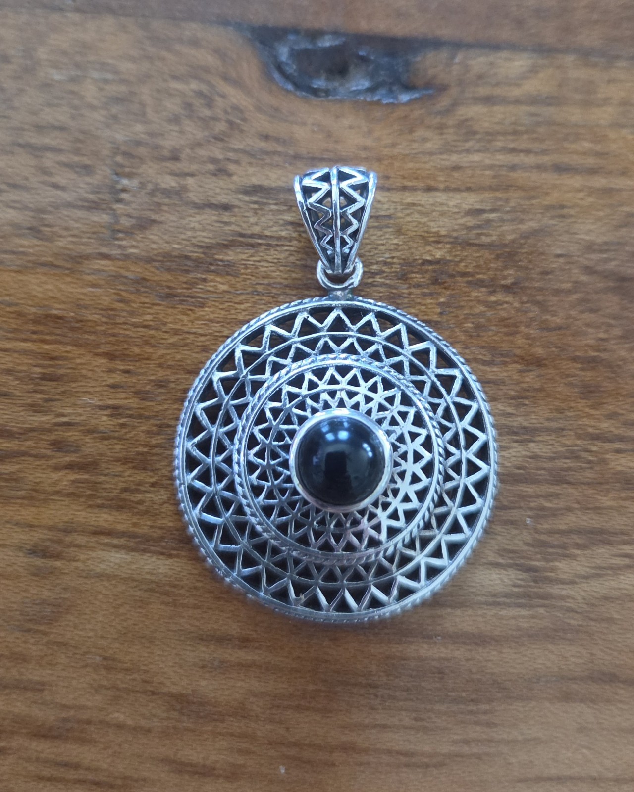 Vintage 925 Sterling Silver Filigree Black Onyx Round Circle Pendant Medallion