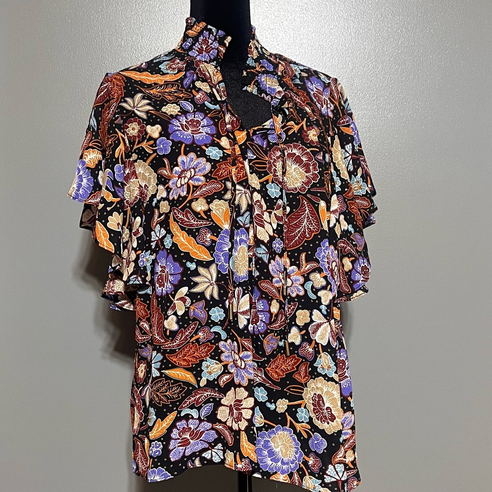 NWT - T Tahari, Large, Ruffle Sleeves, Floral