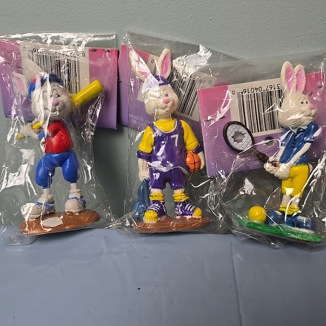 Vintage Easter Unlimited Ball Playing Bunny Rabbit Toy Figure Lot of (3) NEW Vintage Easter Unlimited Ball Playing Bunny Rabbit Toy Figure Lot of (3) NEW