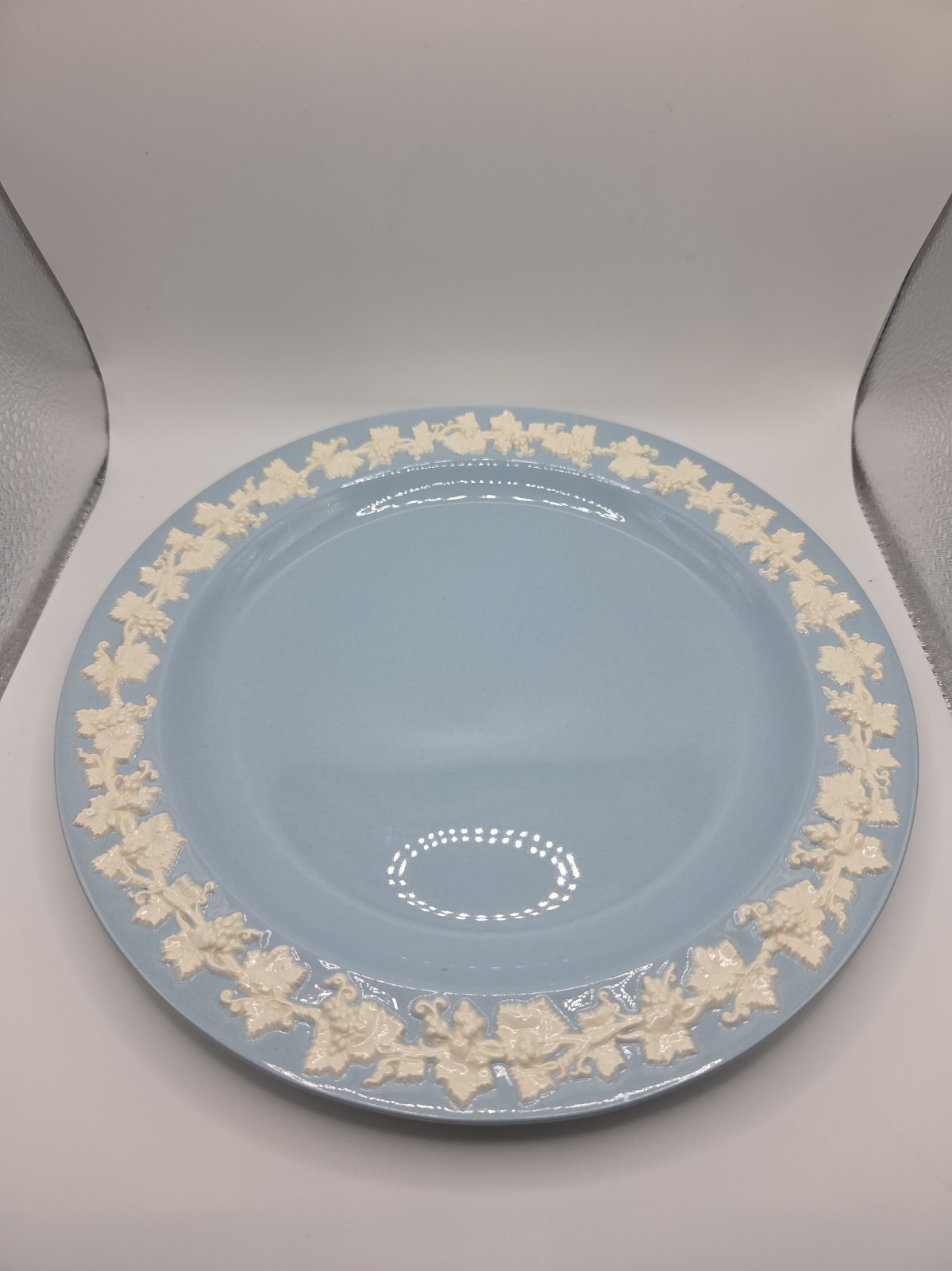 Vintage Wedgewood Embossed 10” Queensware Dinner Plate Cream On Lavender Blue