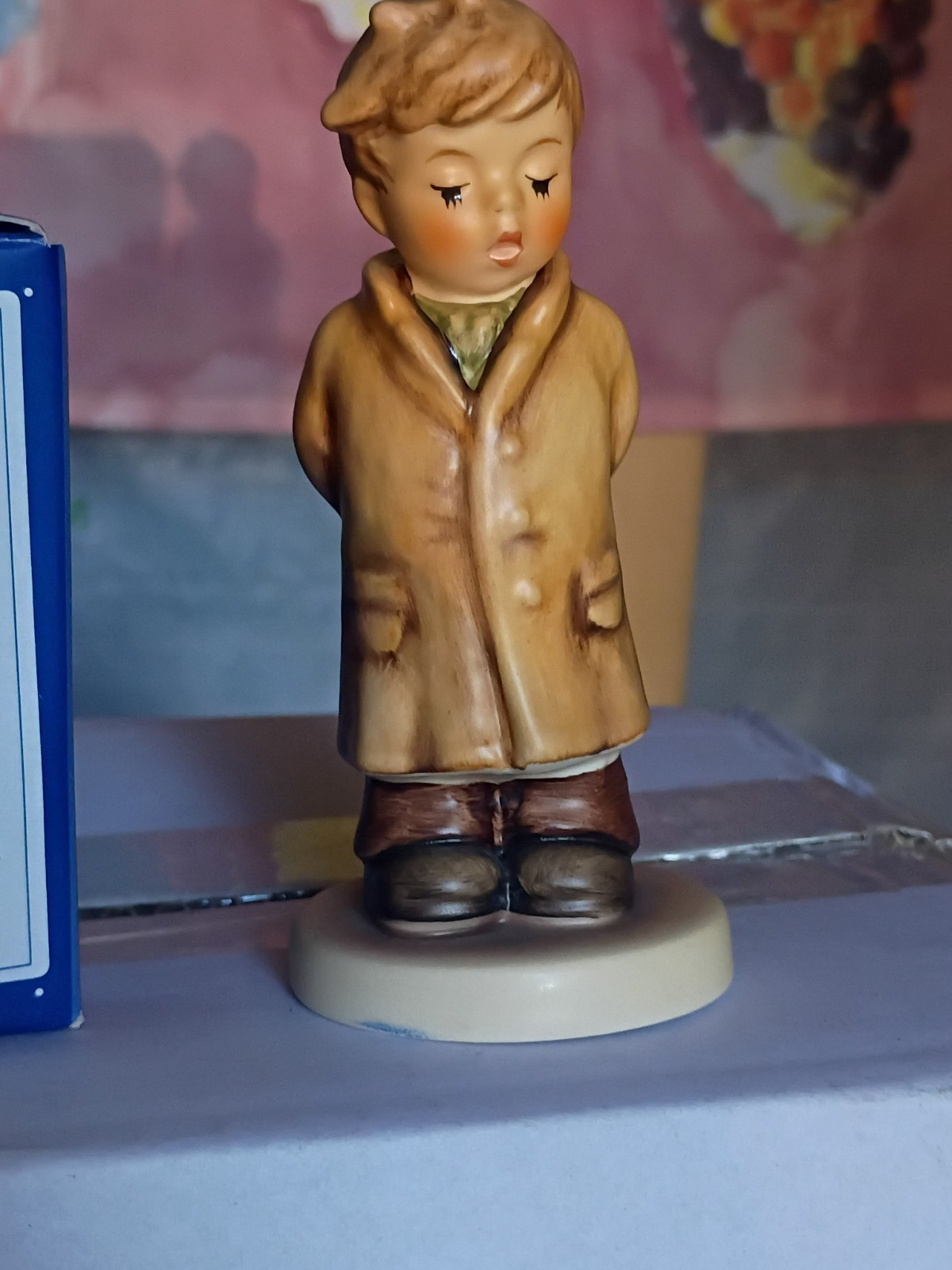 Hummel Figurine Too Shy To Sing#1995 hum#845 In Original Box.