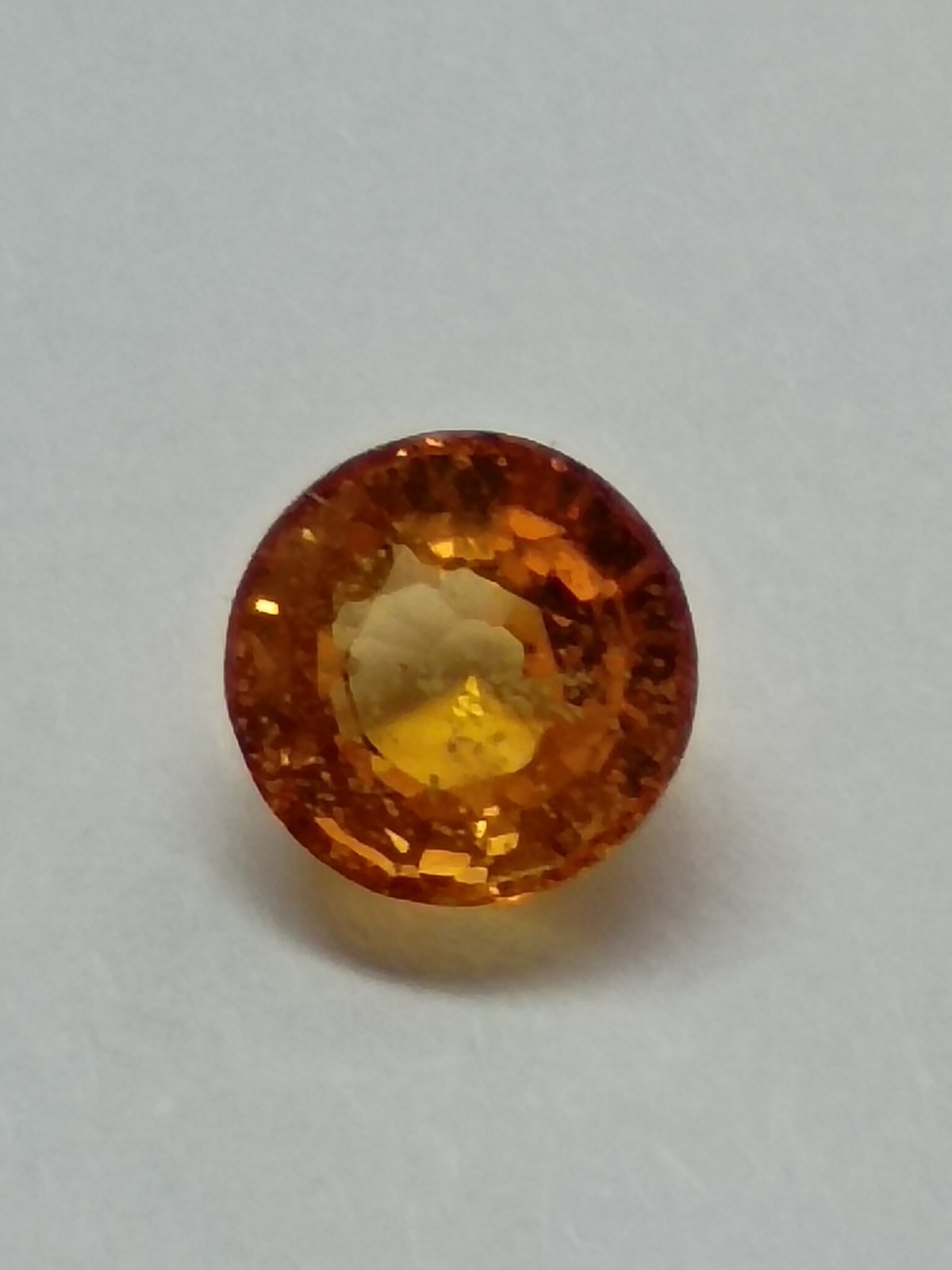 1 Yellow Sapphire 100% Natural 1.28 Cts 6  mm. Certified