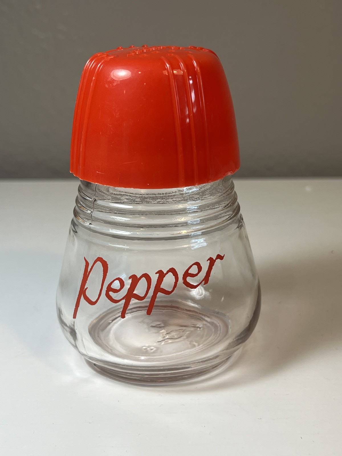 Vintage Hazel Atlas Pepper Shaker Red Lid Clear Glass MCM 1950s Kitchen