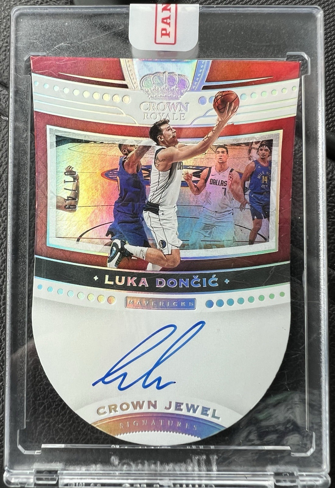 2020-21 Panini Crown Royale Luka Doncic Crown Jewel Signatures Autograph 01/49