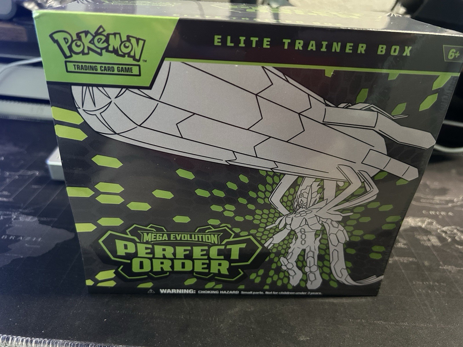 Pokémon - PERFECT ORDER - Elite Trainer Box ETB No Rips Great - NEWSEALED Pokémon - PERFECT ORDER - Elite Trainer Box ETB No Rips Great - NEWSEALED