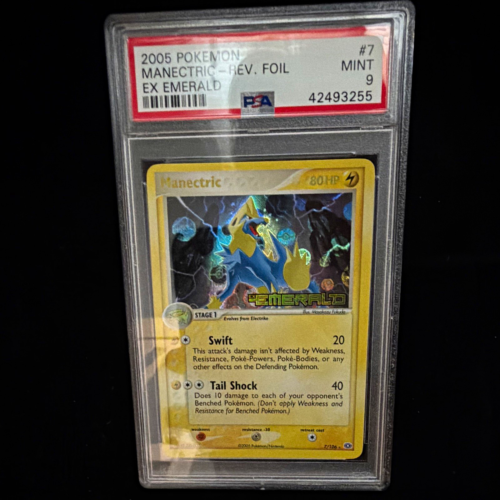 Pokémon 2005 EX Emerald Manectric #7 Reverse Holo (Rev. Foil) PSA 9 POP39