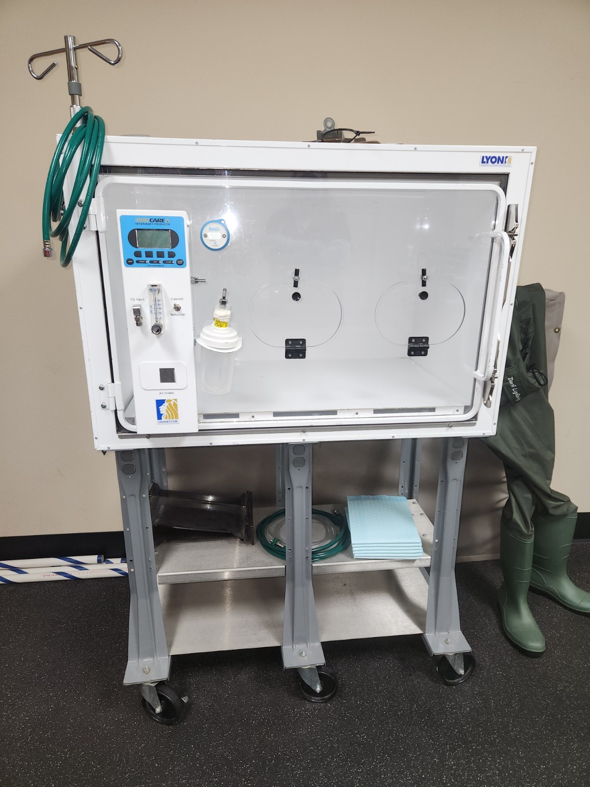 Veterinary SA / Exotic Intensive Care Cage Veterinary SA / Exotic Intensive Care Cage