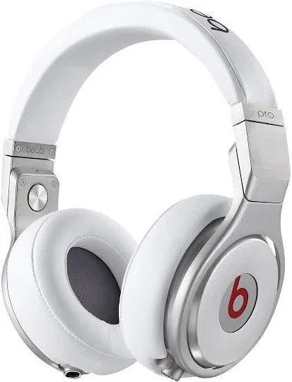Beats Pro White Headphones DISCONTINUED / by Dr. Dre Over the Ear DJ Studio +++ Beats Pro White Headphones DISCONTINUED / by Dr. Dre Over the Ear DJ Studio +++