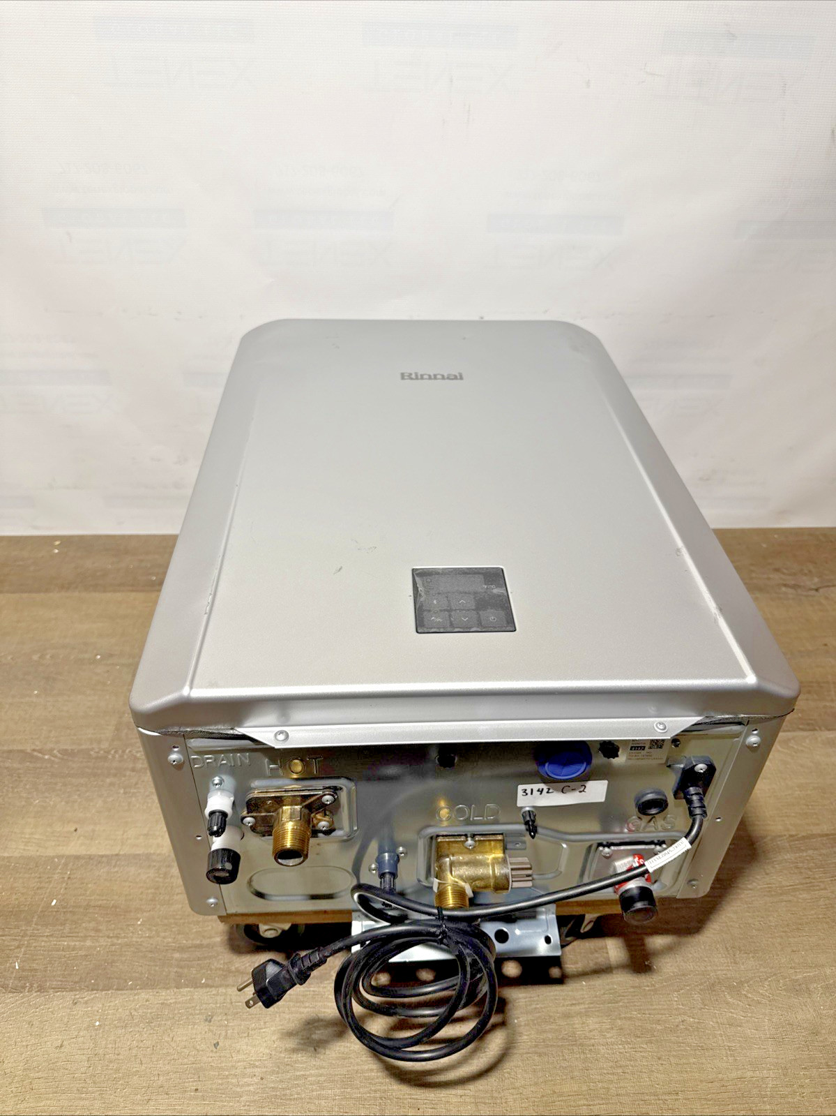 Rinnai RXP199iN Tankless Water Heater 199k BTU Natural/Propane Gas (C-2 #3142)