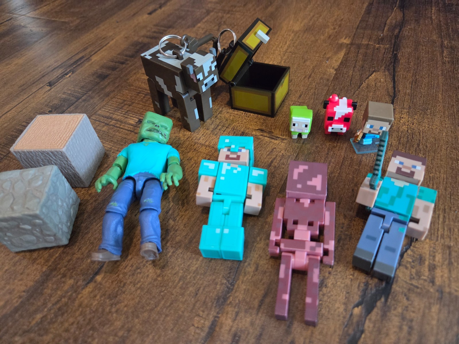 Lot of 11 Minecraft Toys – Figures, Blocks, Chest Keychains & Mini Figures