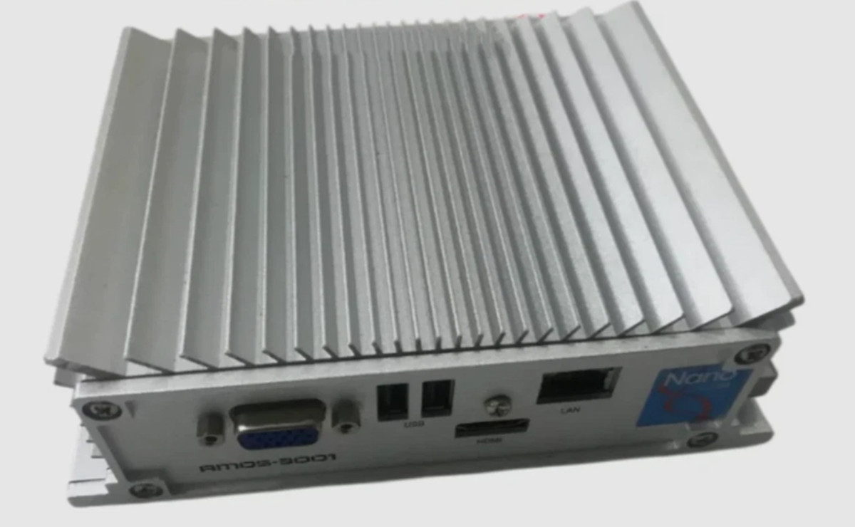 New  AMOS-3001 VIA  Rugged, Ultra-Compact, Fanless Embedded System In Box