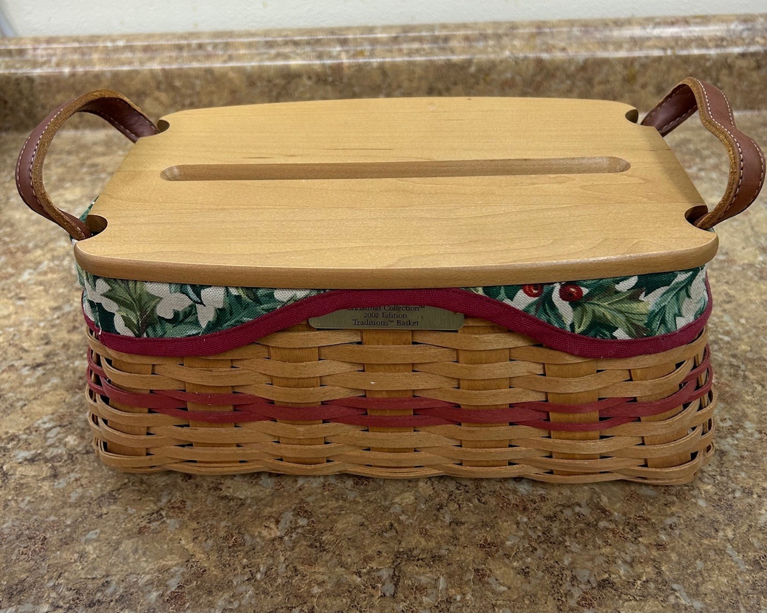 Longaberger 2002 Edition Christmas Collection Traditions Basket w Ribbon Slot