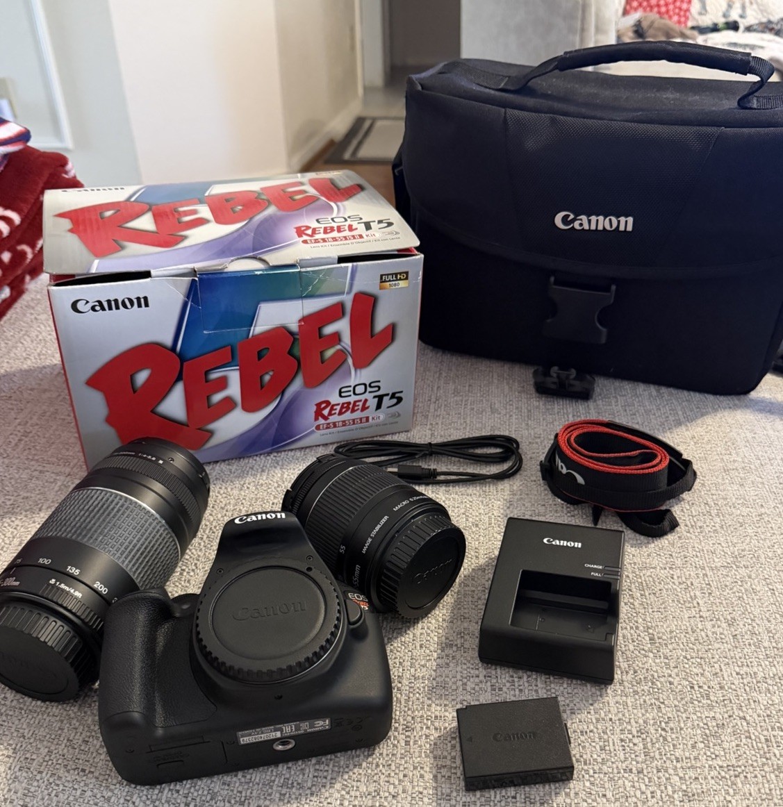Canon EOS Rebel T5 DSLR Camera EF-S 18-55mm IS II Lens Kit & 75-300mm Lens Canon EOS Rebel T5 DSLR Camera EF-S 18-55mm IS II Lens Kit & 75-300mm Lens