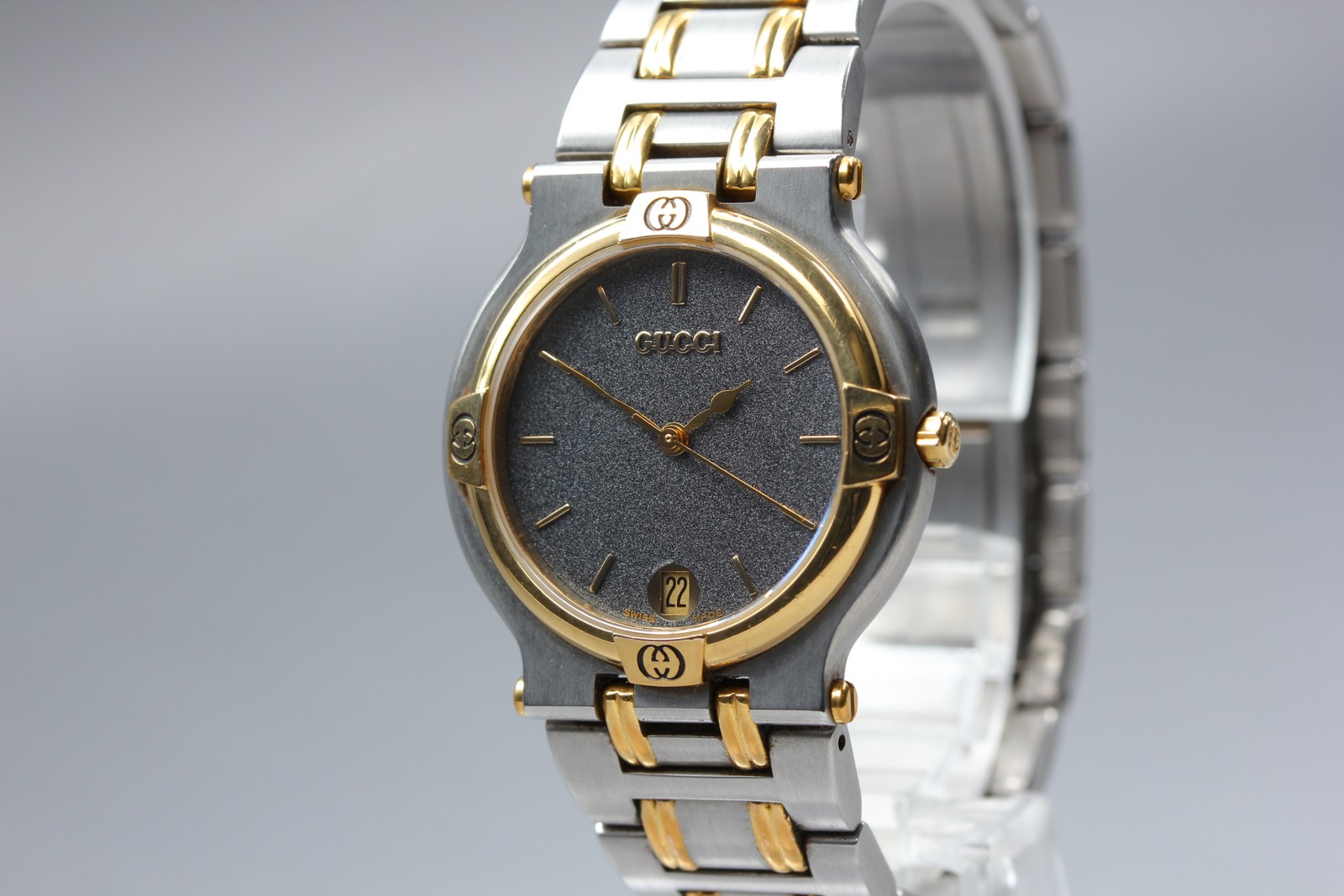 Vintage [Exc+5] Gucci 9000M 32mm Black Dial Two Tone Quartz Unisex Watch JAPAN