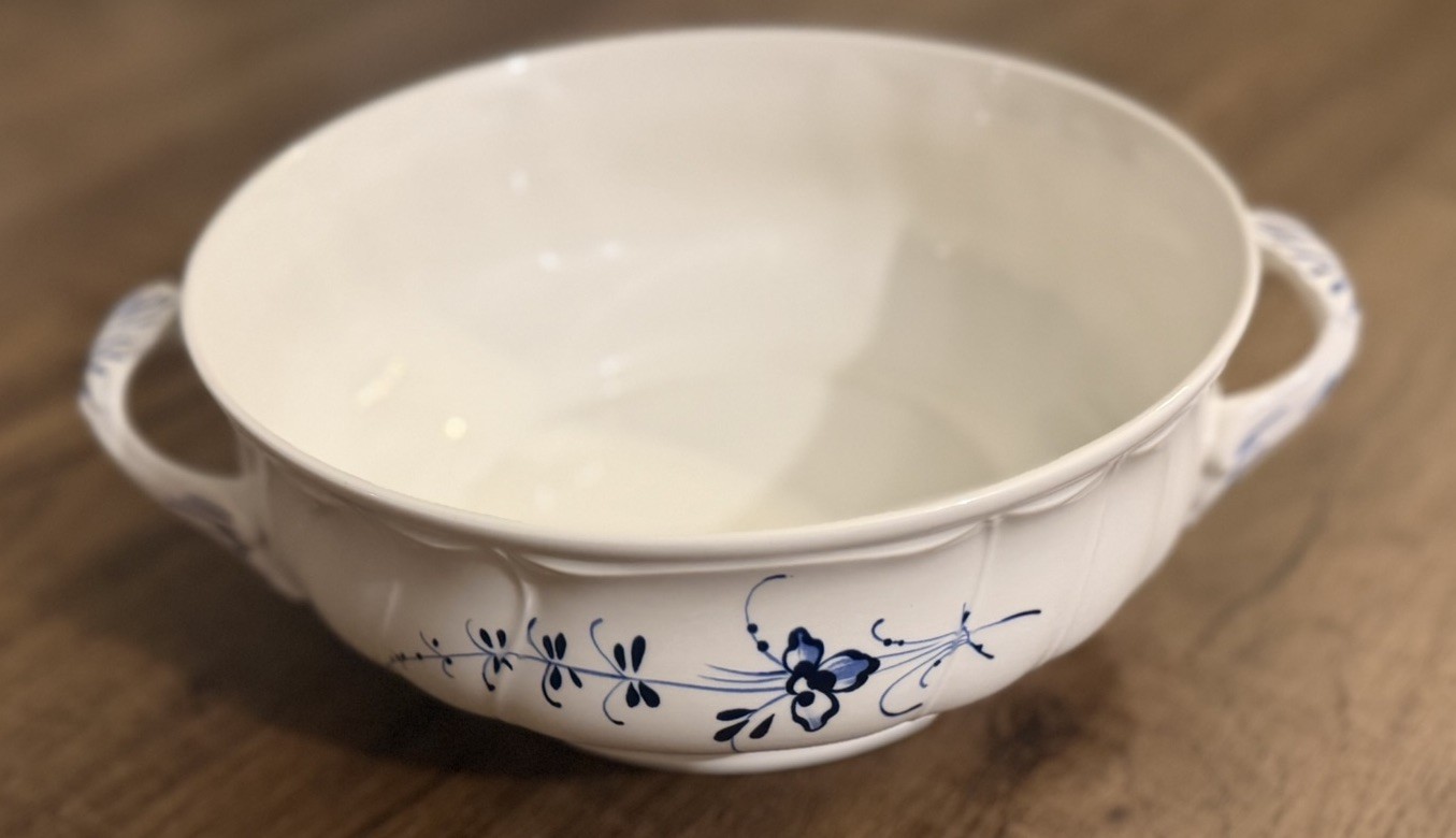 Villeroy & Boch Vieux Luxembourg Round Vegetable Tureen Bowl Base ONLY 8