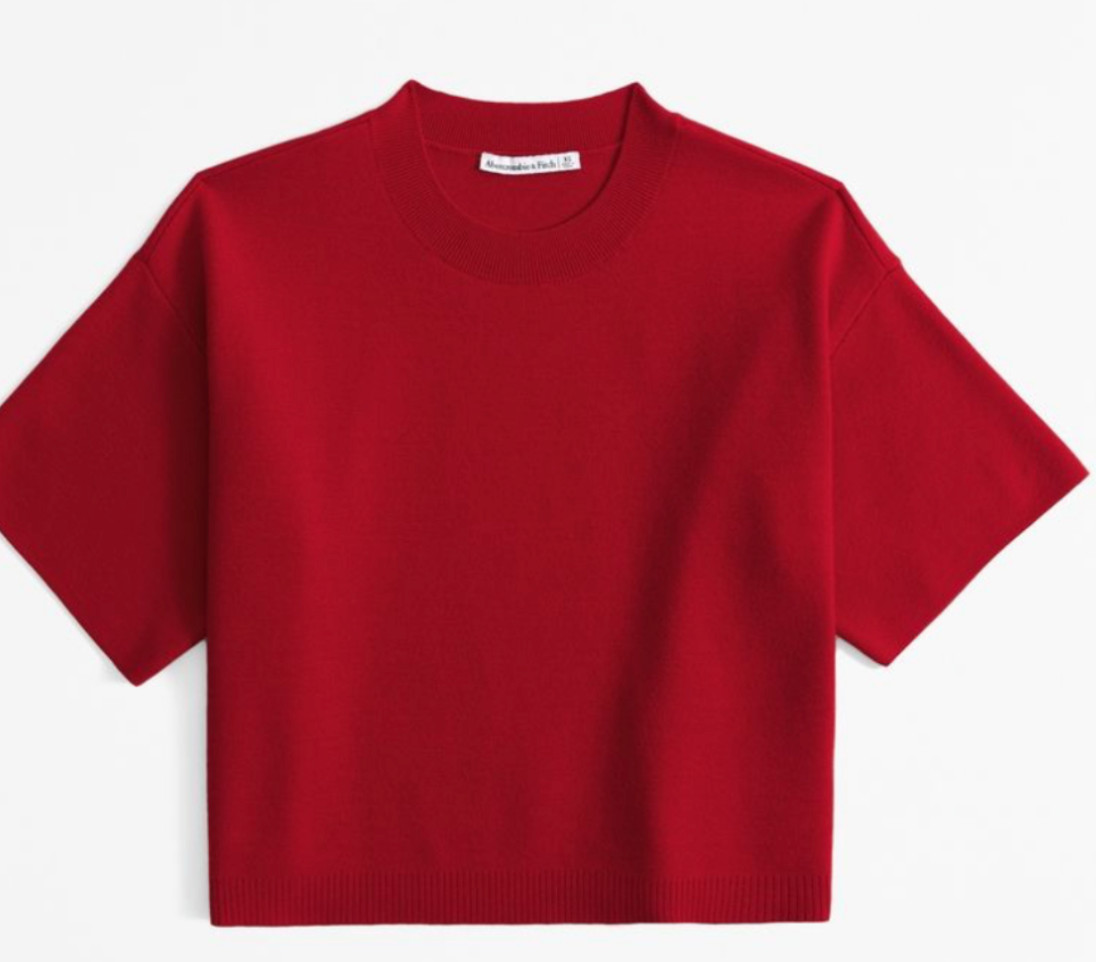 Abercrombie & Fitch Luxe Loft Sweater Tee Women’s Small Red Short Sleeve NWT Abercrombie & Fitch Luxe Loft Sweater Tee Women’s Small Red Short Sleeve NWT