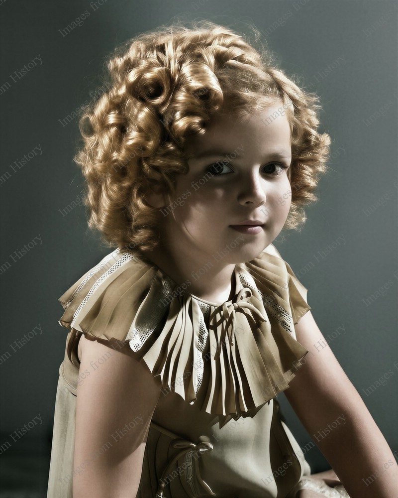 8x10 Print Cute Portrait of Child Actress Shirley Temple 1936 #STFX A