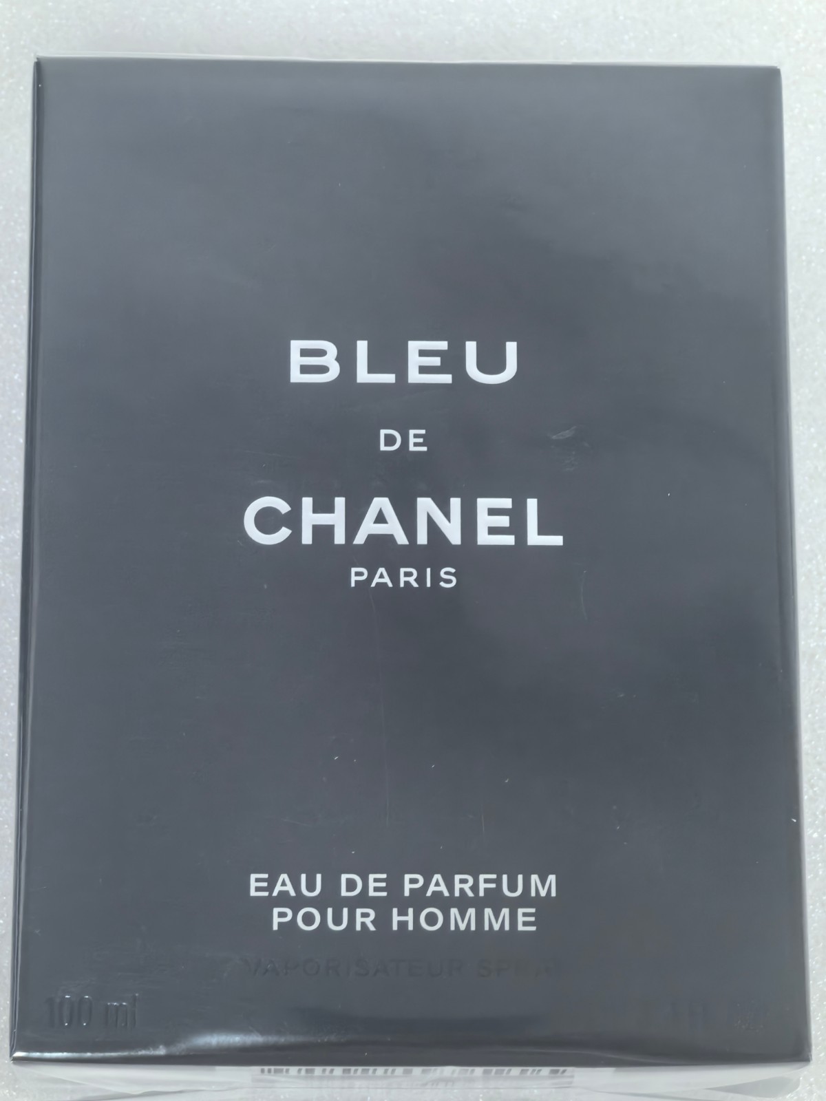 CHANEL Bleu de Chanel Parfum Spray for Men 100 ml Regular Size CHANEL Bleu de Chanel Parfum Spray for Men 100 ml Regular Size