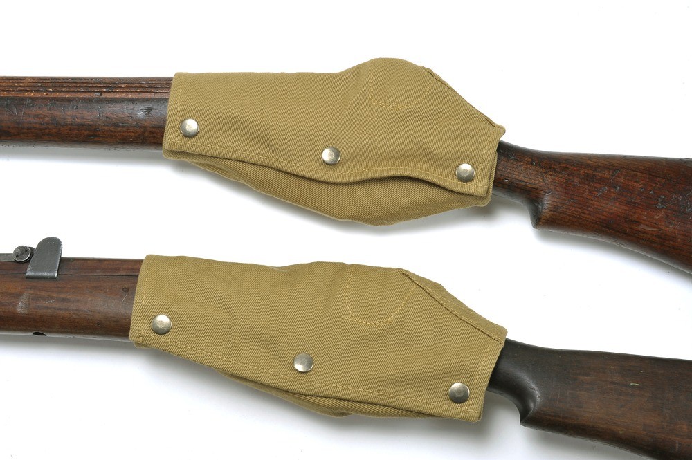 WW2 British Lee Enfield Action Cover Dated 1942