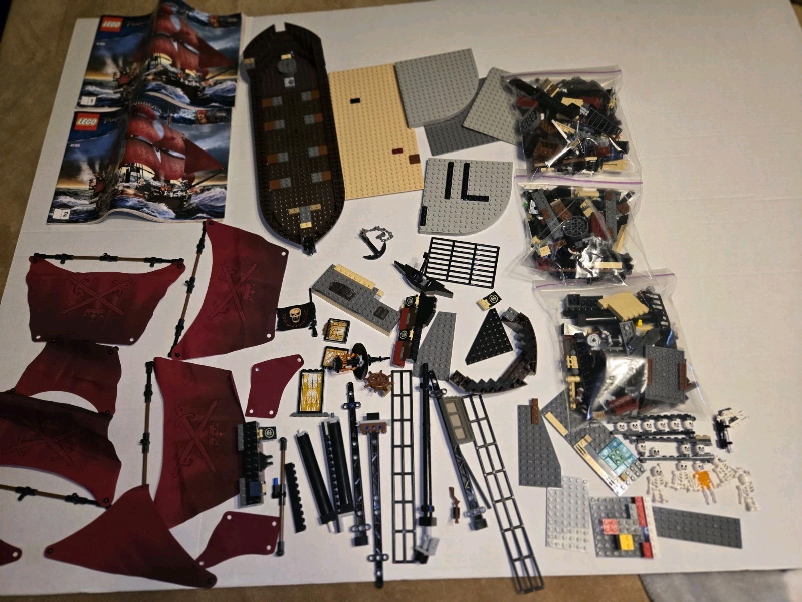 LEGO Pirates of the Caribbean Queen Anne\'s Revenge 4195 incomplete Lot LEGO Pirates of the Caribbean Queen Anne\'s Revenge 4195 incomplete Lot