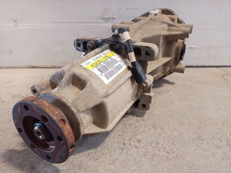 2007-2010 Lincoln MKZ Rear Axle Differential Carrier Assembly OEM