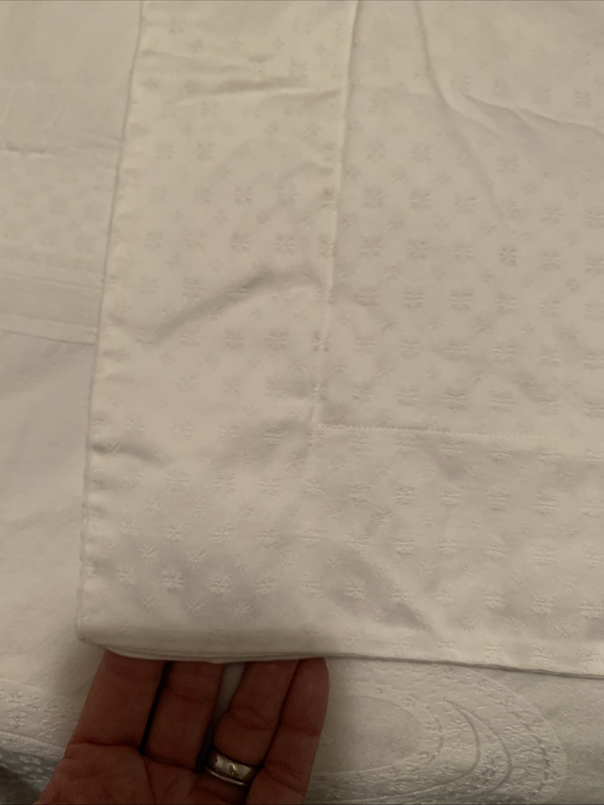 Frette White Euro Damask Square Pattern (1)