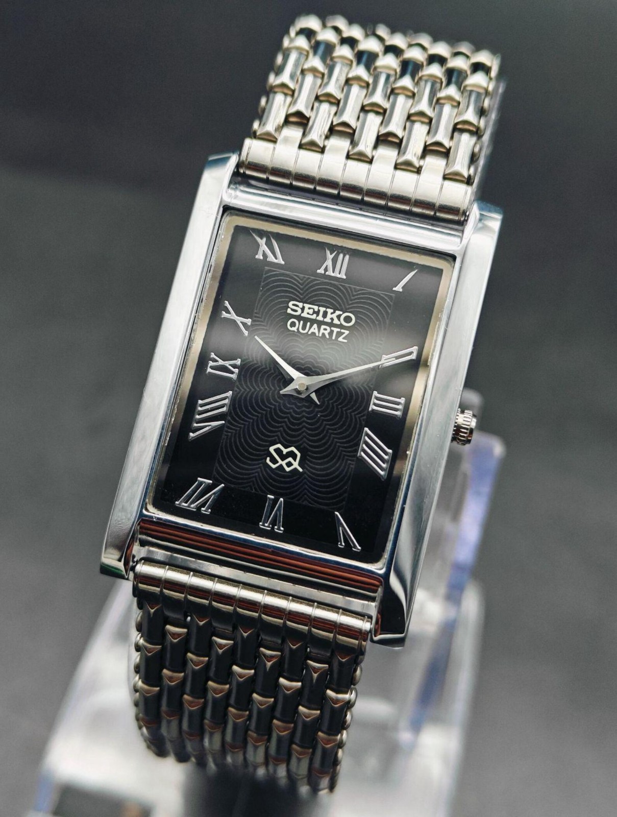 Vintage Seiko Slim Quartz Men\'s Wrist Watch-Stainless Steel-Roman Dial